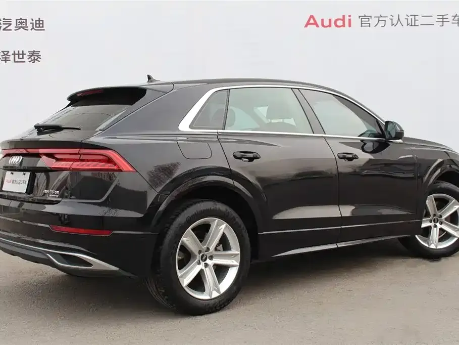 Audi Q8 2021 из CN, фото 6