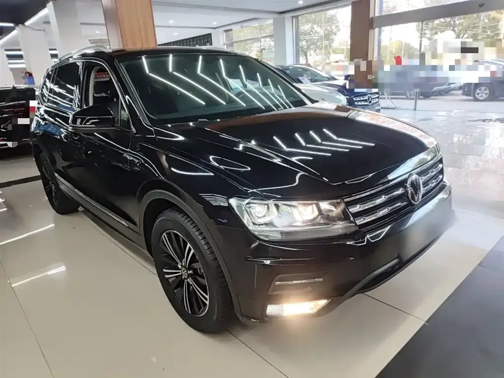 Volkswagen Tiguan L 2021 из CN, фото 8