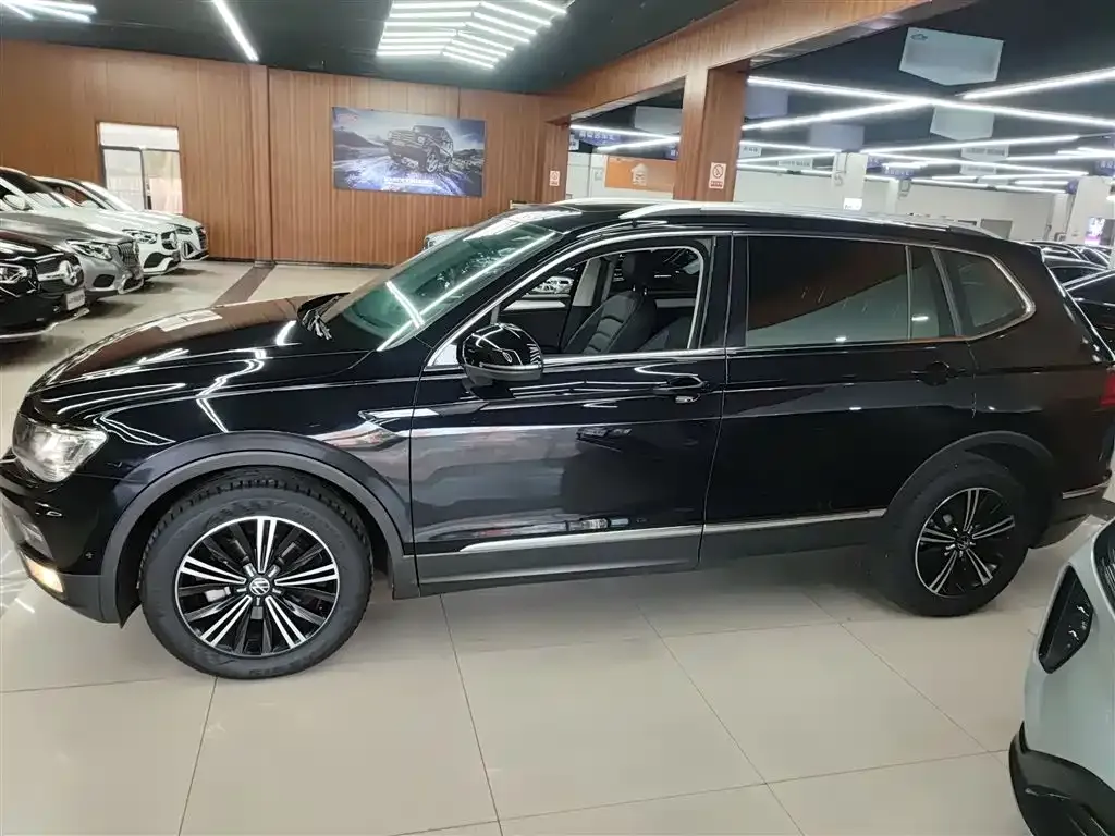 Volkswagen Tiguan L 2021 из CN, фото 6
