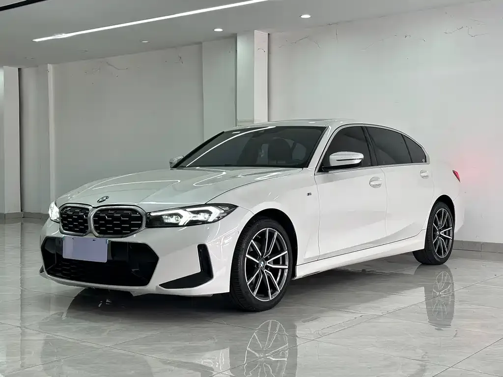 BMW 3 Series 2023 из CN, фото 1