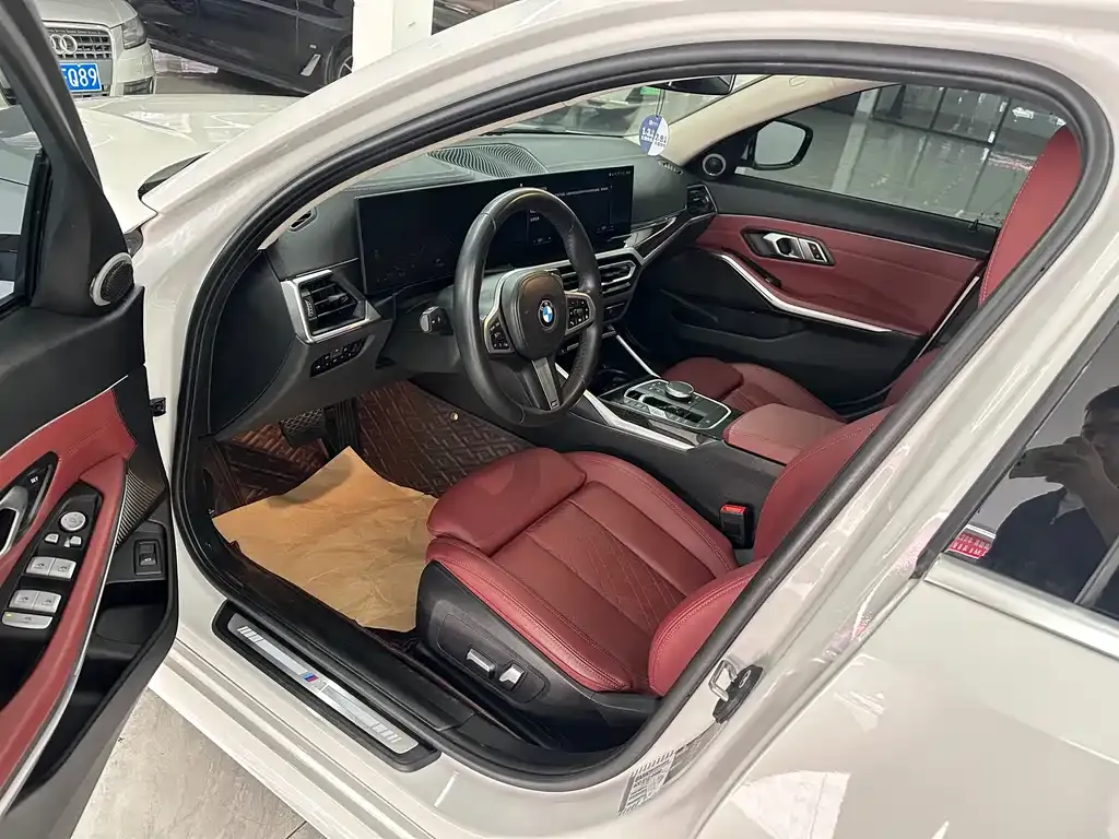 BMW 3 Series 2023 из CN, фото 6