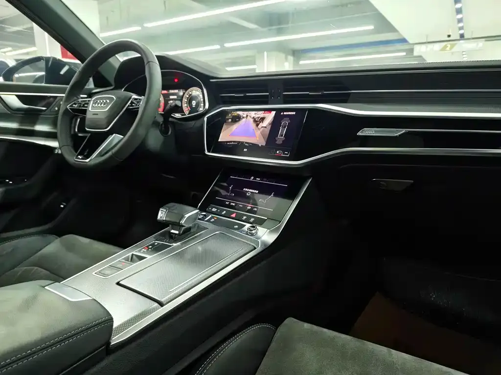 Audi A6L 2021 из CN, фото 8