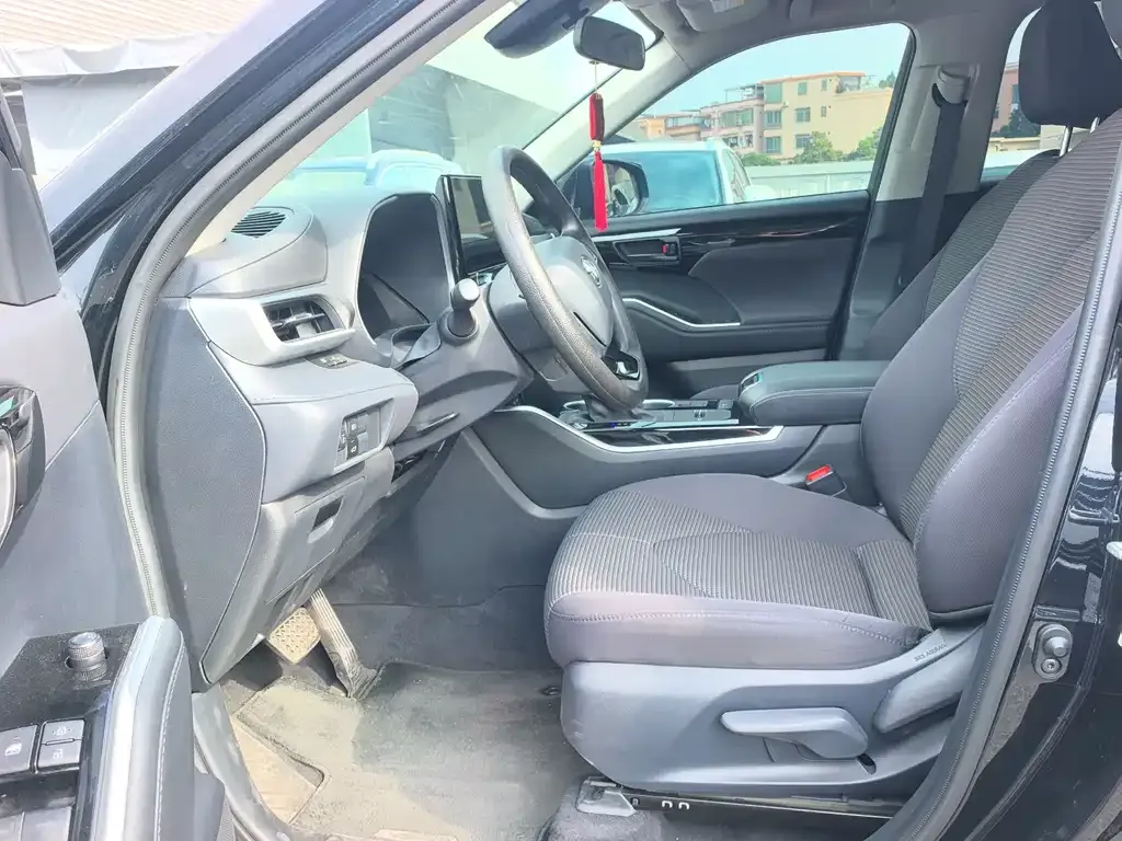 Toyota Highlander 2024 из CN, фото 8