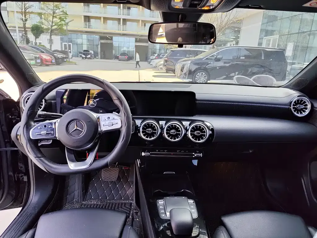Mercedes-Benz A-Class 2022 из CN, фото 7