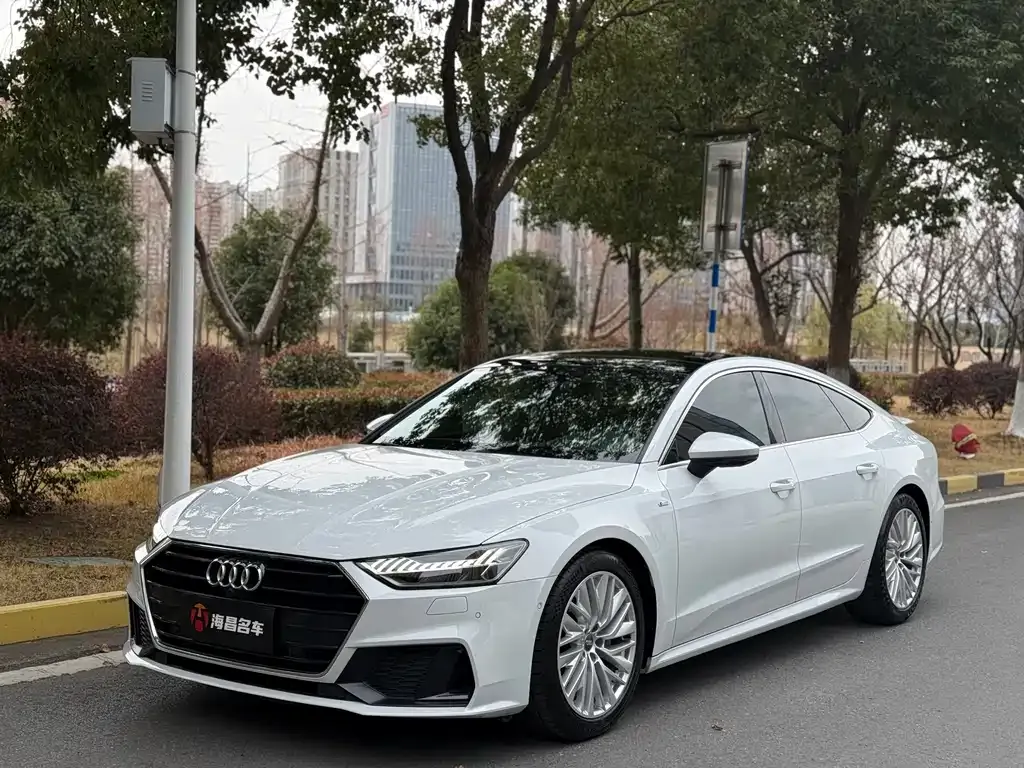 Audi A7 2021 из CN, фото 1