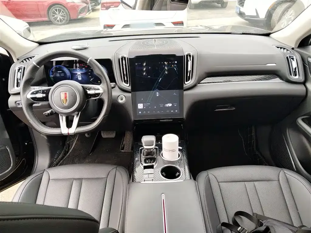 Hongqi HS3 PHEV 2024 из CN, фото 10