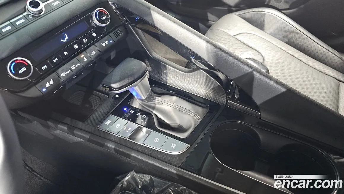 Hyundai AVANTE — фото 9