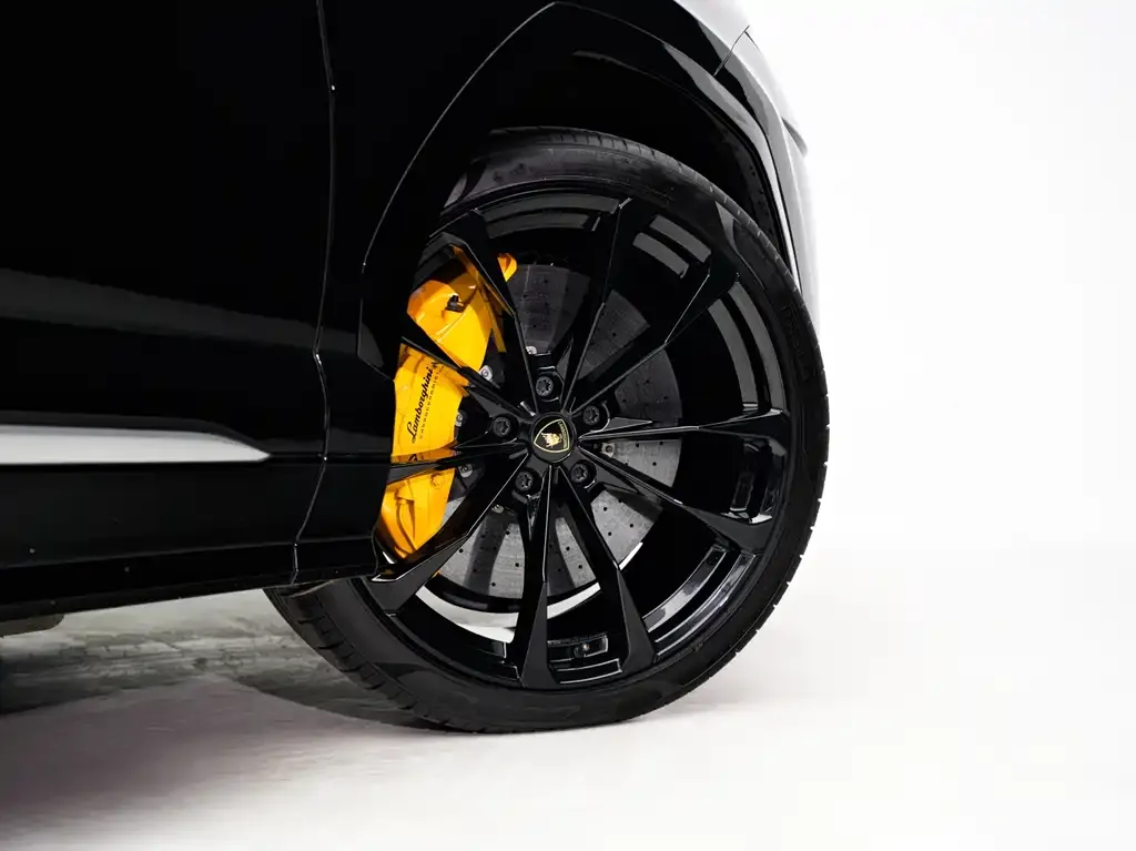 Lamborghini Urus — фото 4