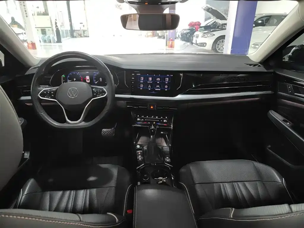 Volkswagen Passat 2022 из CN, фото 5