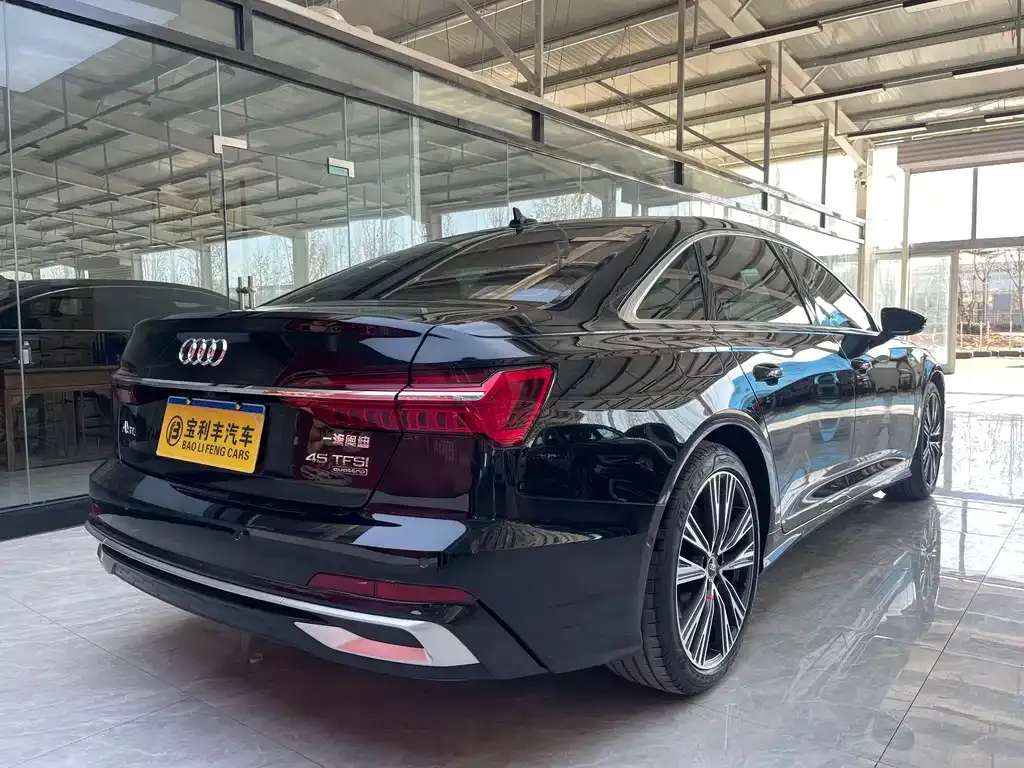 Audi A6L 2024 из CN, фото 6