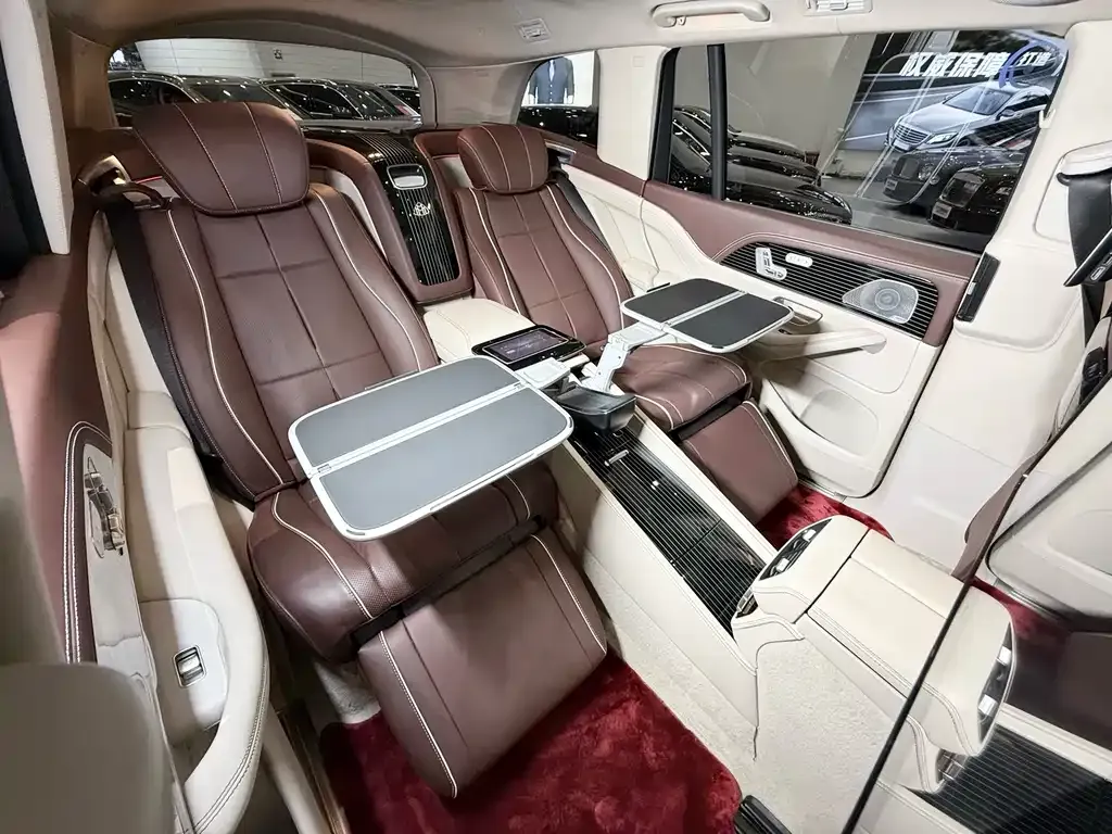 Mercedes-Benz GLS 2023 из CN, фото 9