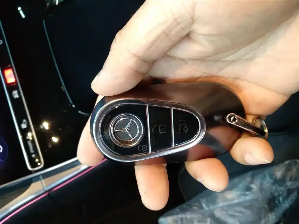Mercedes-Benz C-Class 2023 из CN, фото 2