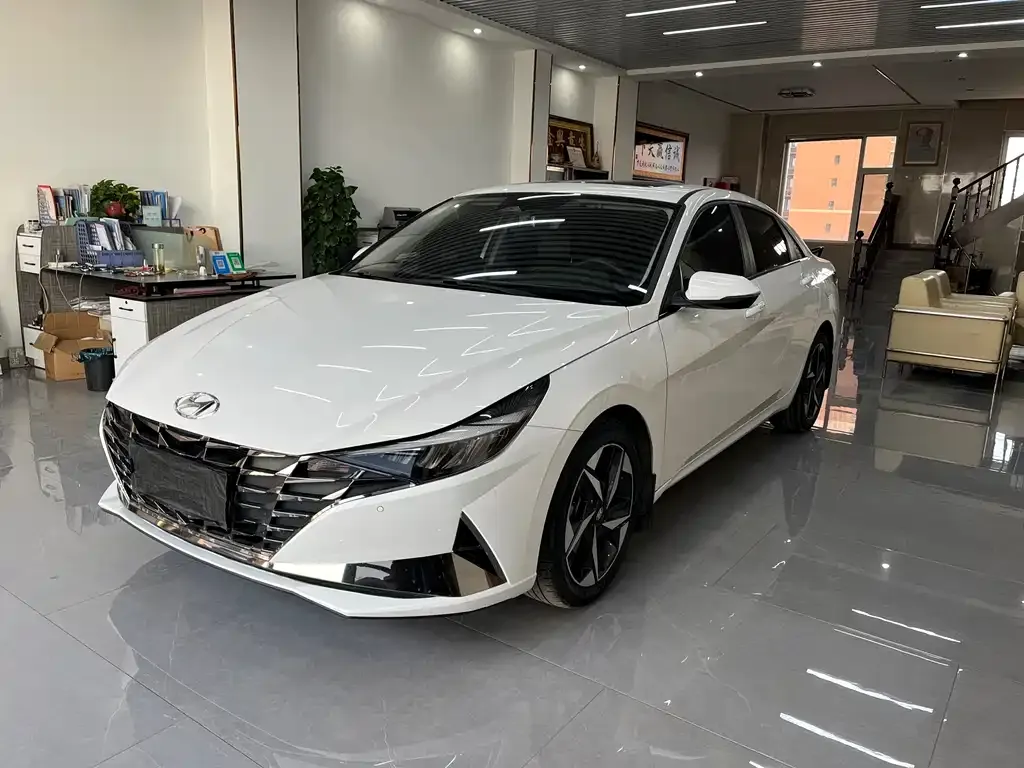 Hyundai Elantra 2024 из CN, фото 1
