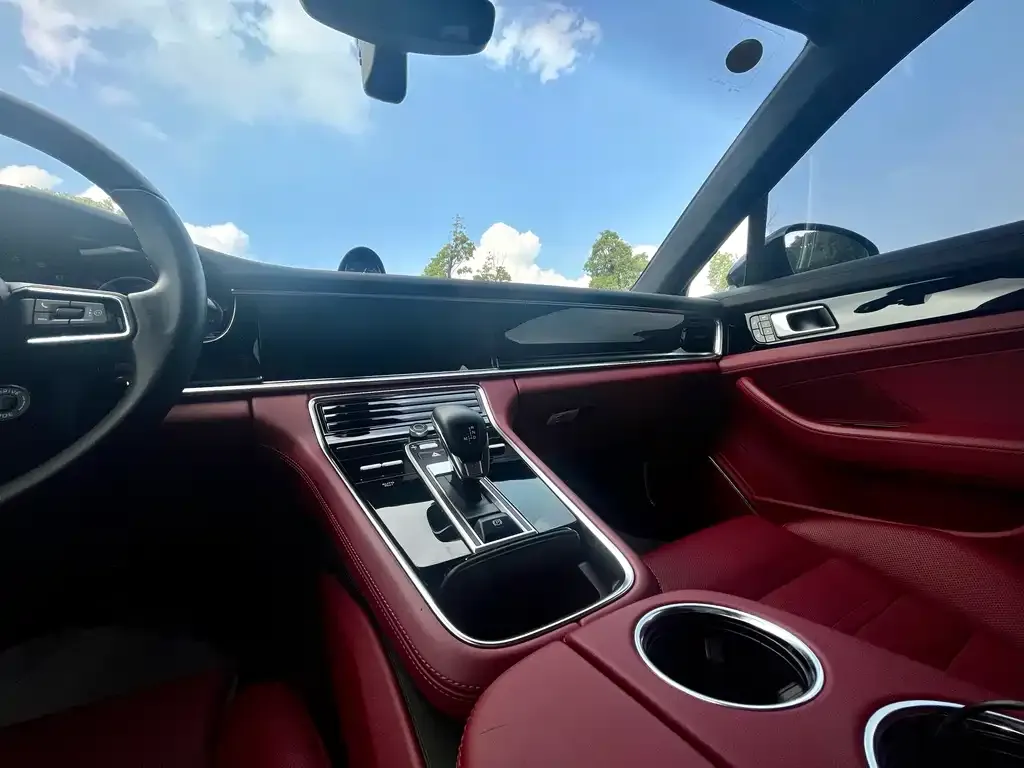 Porsche Panamera 2021 из CN, фото 3