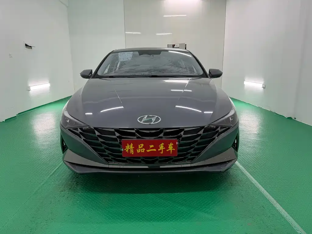 Hyundai Elantra — фото 5