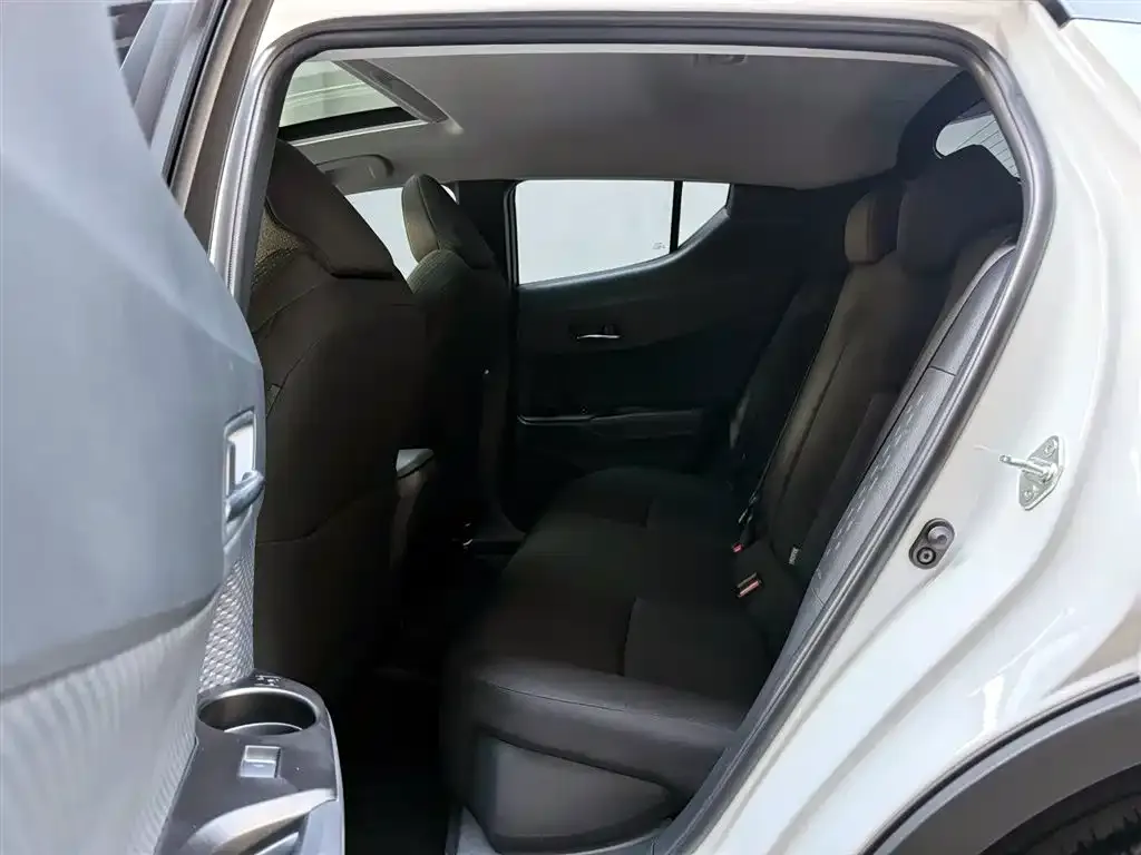 Toyota IZOA 2023 из CN, фото 10