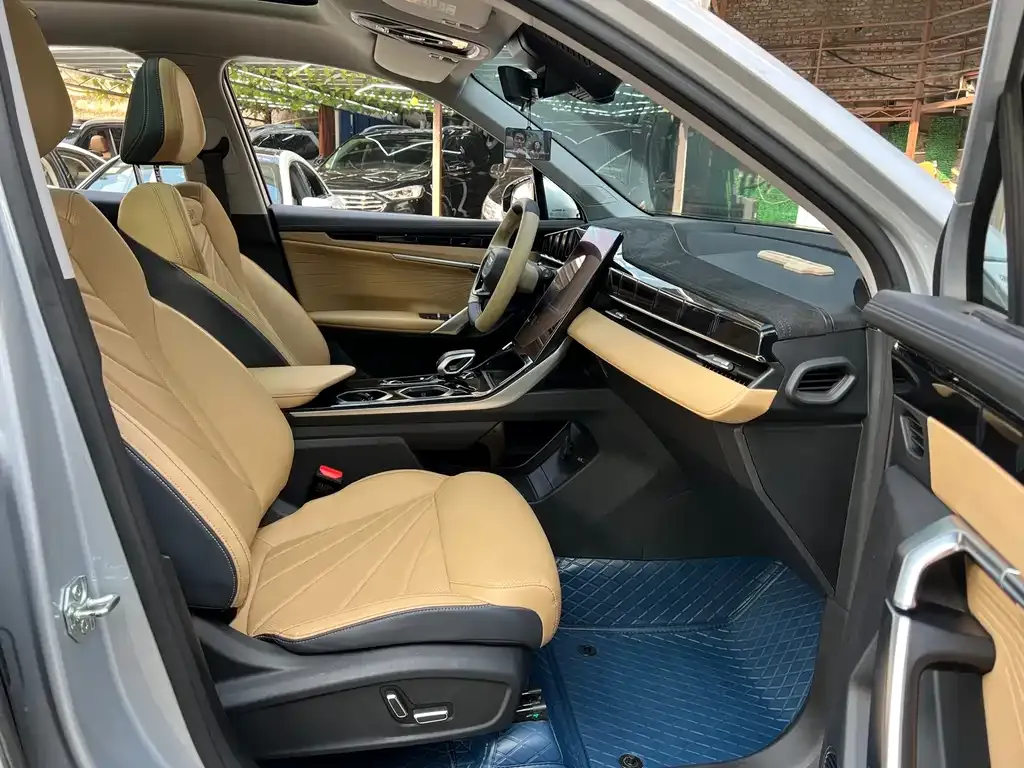 Geely Boyue L 2023 из CN, фото 6