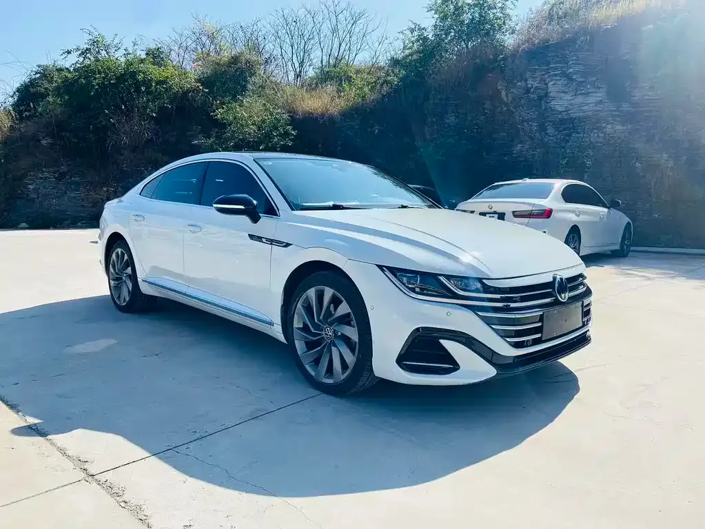 Volkswagen CC 2023 из CN, фото 3