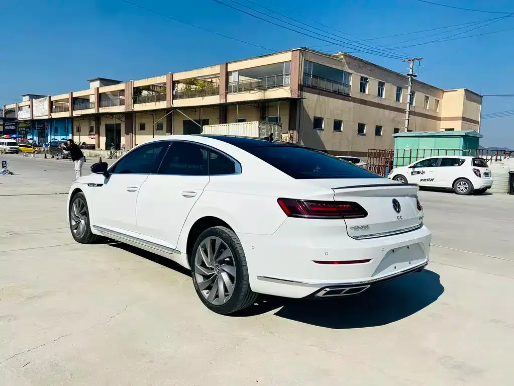 Volkswagen CC 2023 из CN, фото 6