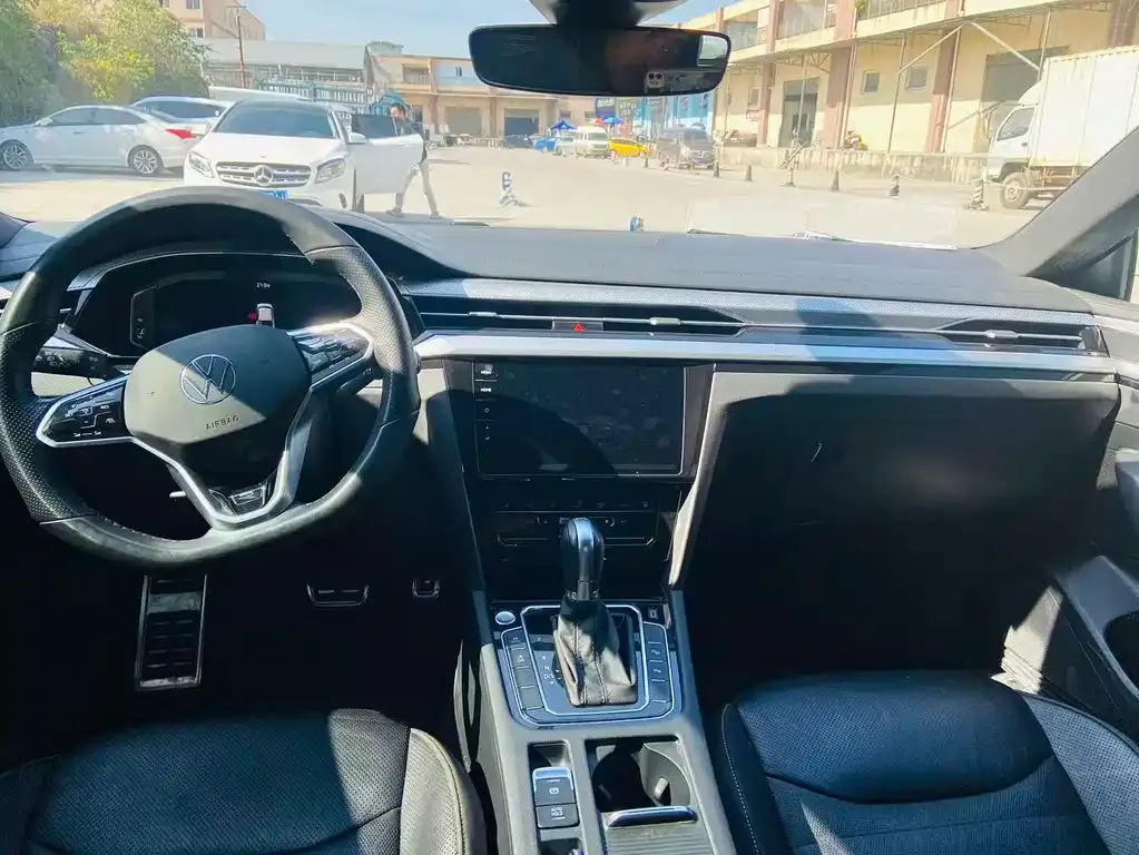 Volkswagen CC 2023 из CN, фото 8