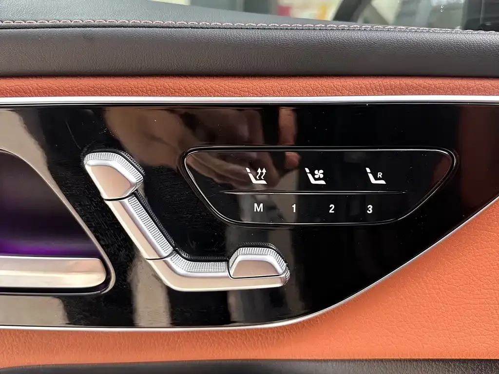 Mercedes-Benz GLC 2024 из CN, фото 6