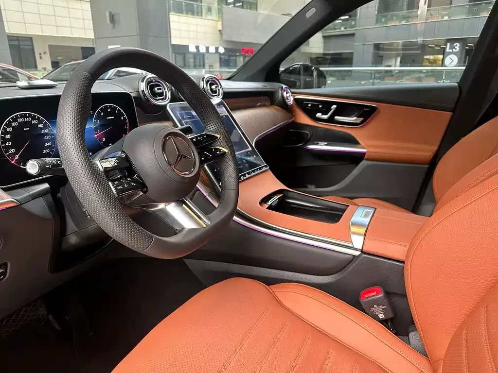 Mercedes-Benz GLC 2024 из CN, фото 2