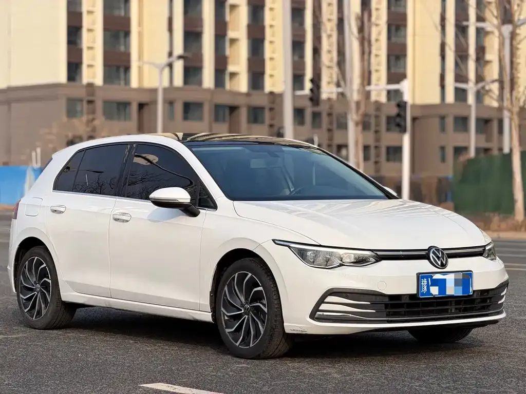 Volkswagen Golf 2021 из CN, фото 1