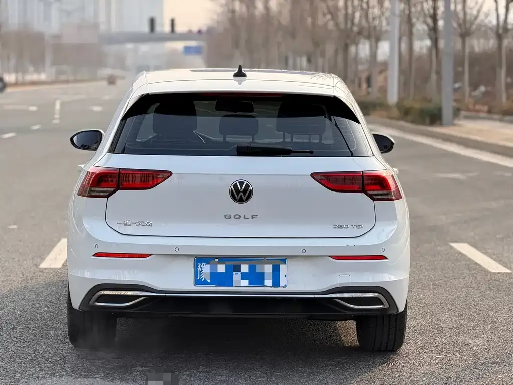 Volkswagen Golf 2021 из CN, фото 3