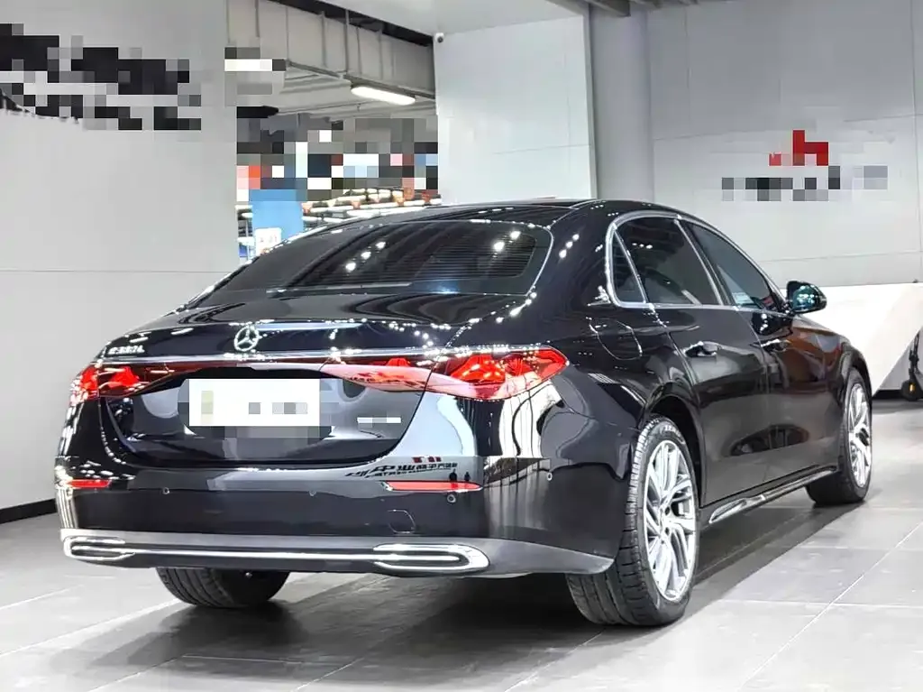 Mercedes-Benz E-Class 2024 из CN, фото 5