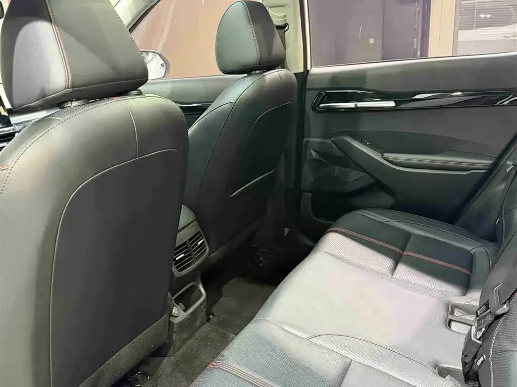 Kia KX3 2022 из CN, фото 9