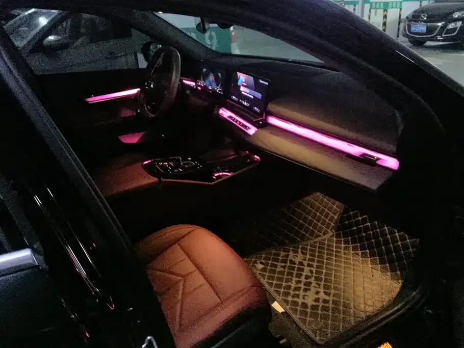 BMW 5 Series 2024 из CN, фото 4