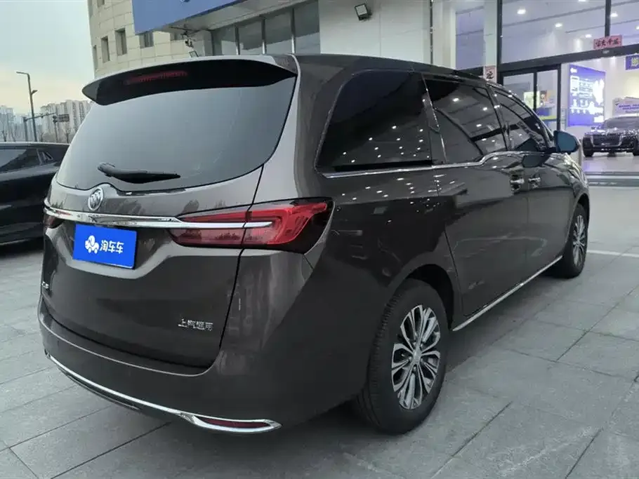 Buick GL8 2025 из CN, фото 9