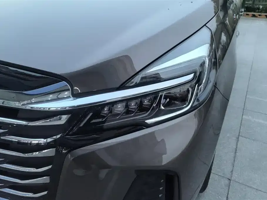 Buick GL8 2025 из CN, фото 7