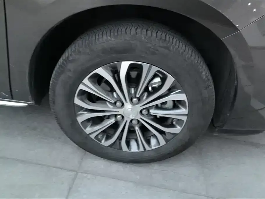 Buick GL8 2025 из CN, фото 2