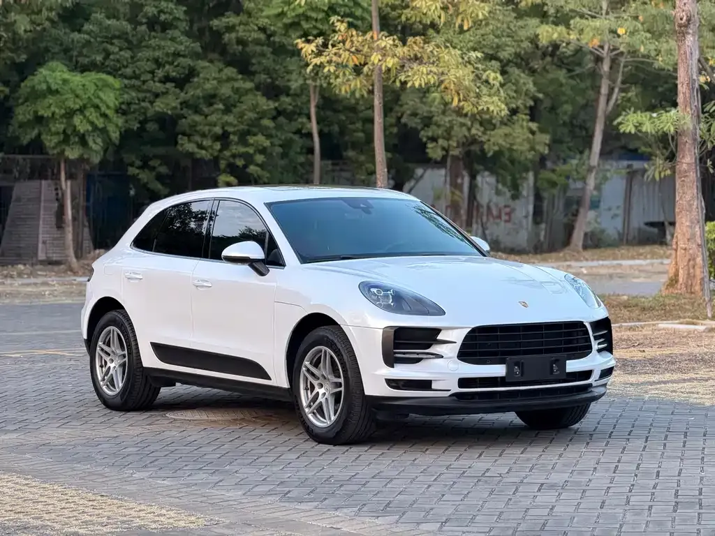 Porsche Macan — фото 10