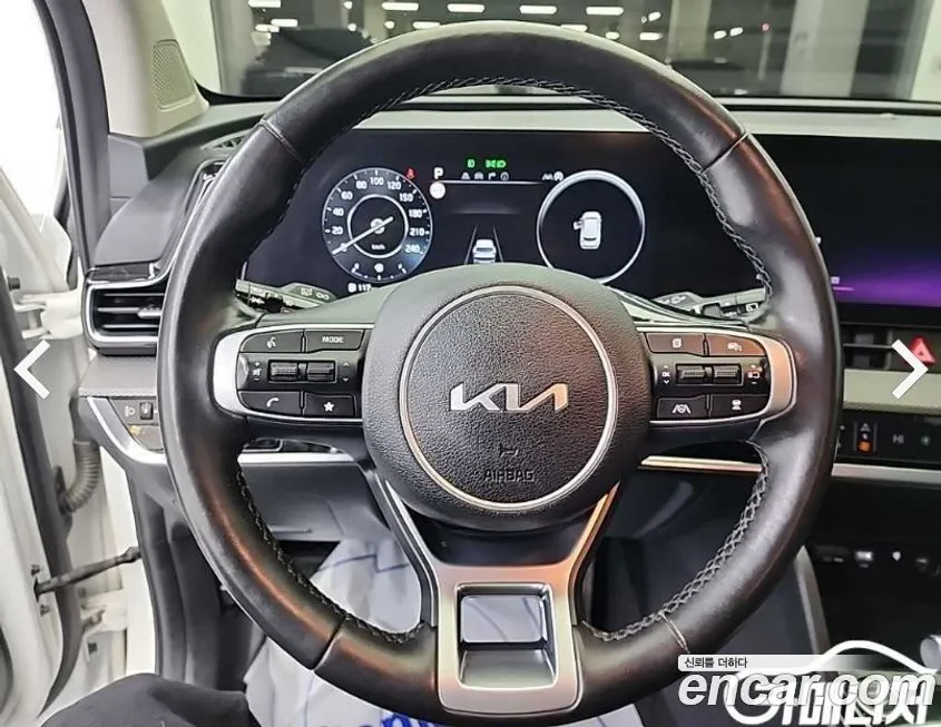 Kia Sportage — фото 10