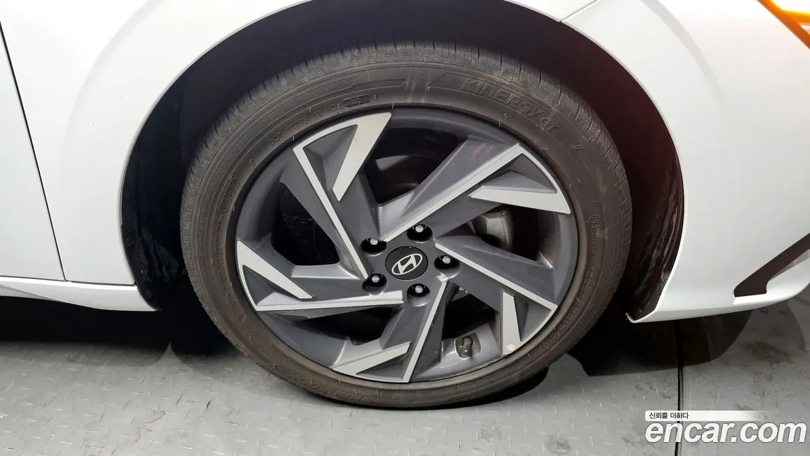 Hyundai AVANTE — фото 2