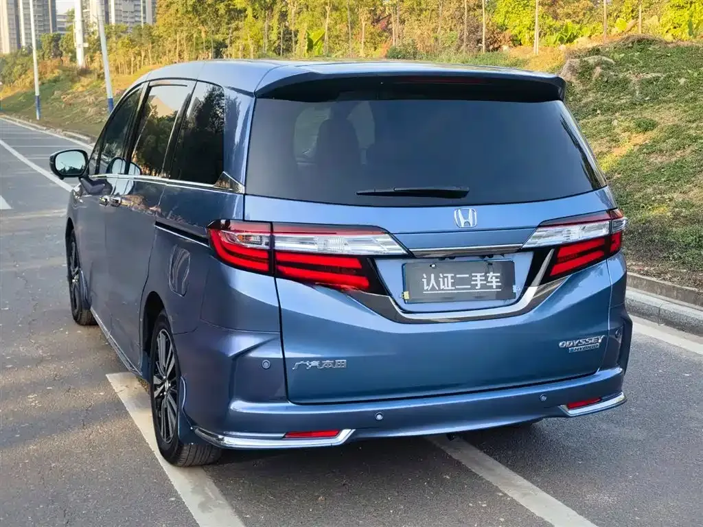 Honda Odyssey — фото 4