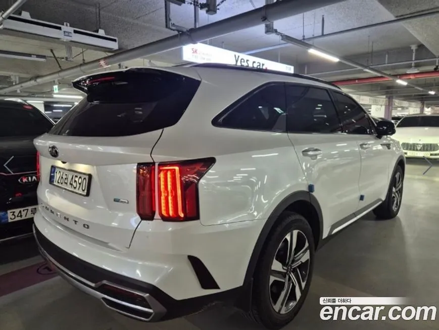 Kia Sorento — фото 4