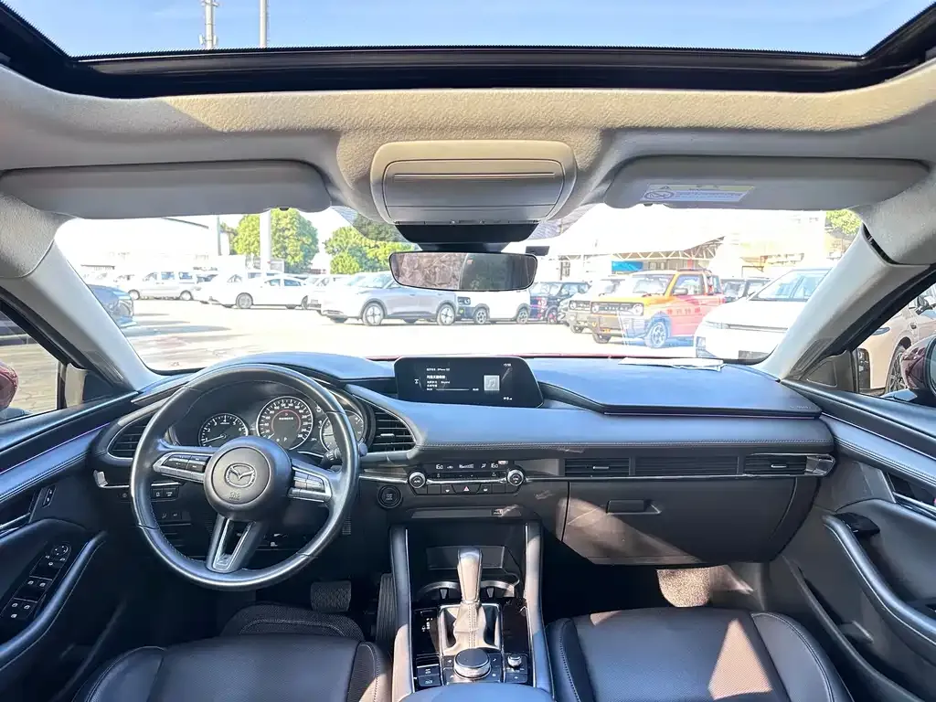 Mazda 3 Axela — фото 4