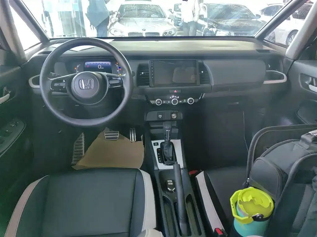 Honda Fit — фото 10