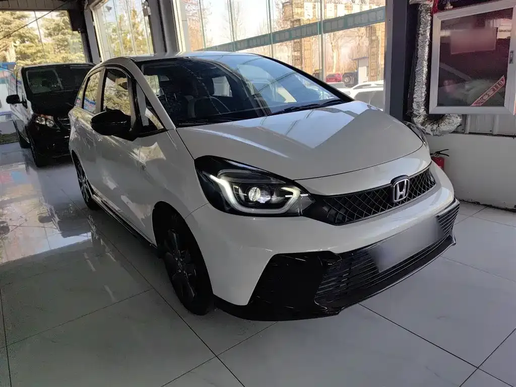 Honda Fit — фото 4