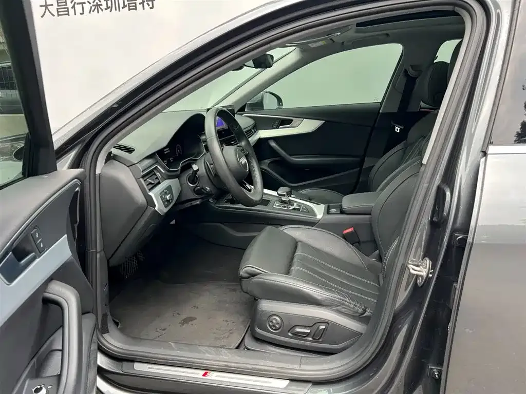 Audi A4L 2021 из CN, фото 4