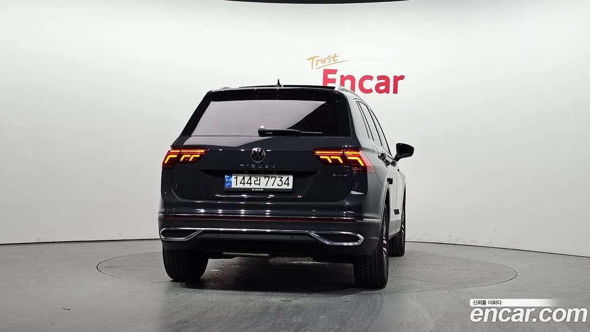 Volkswagen Tiguan — фото 4