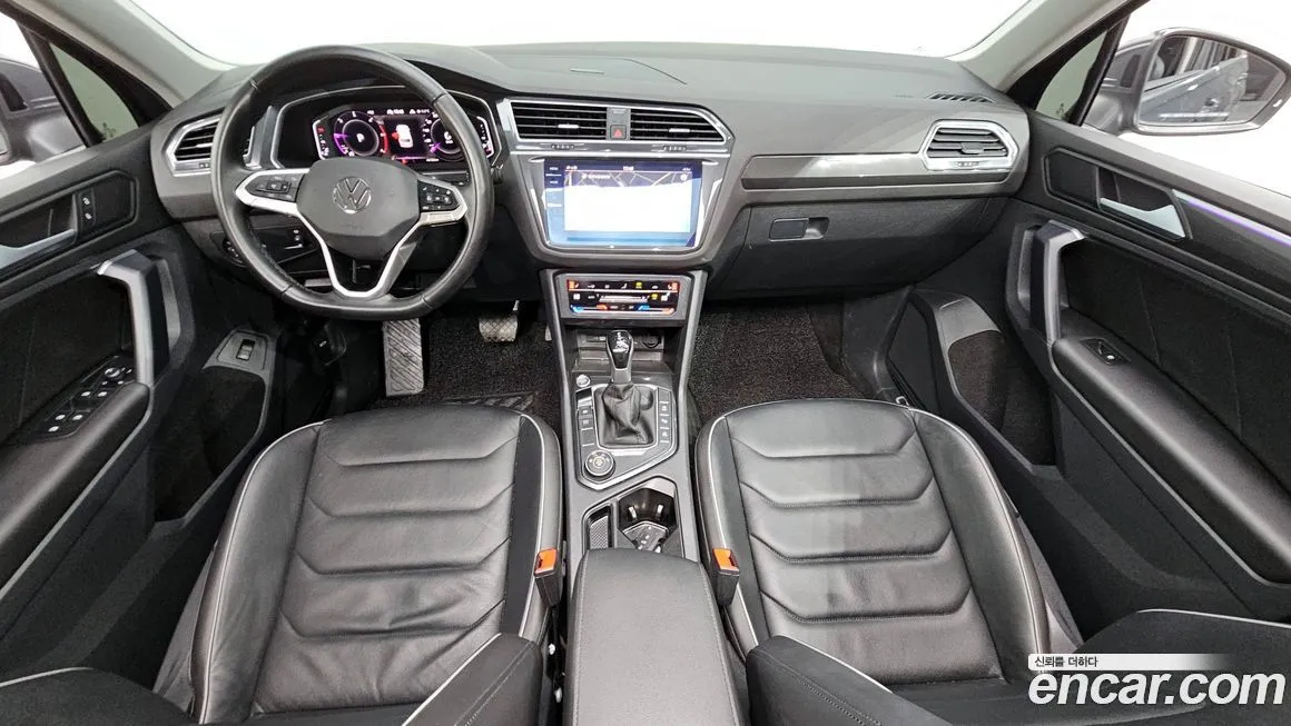 Volkswagen Tiguan — фото 7
