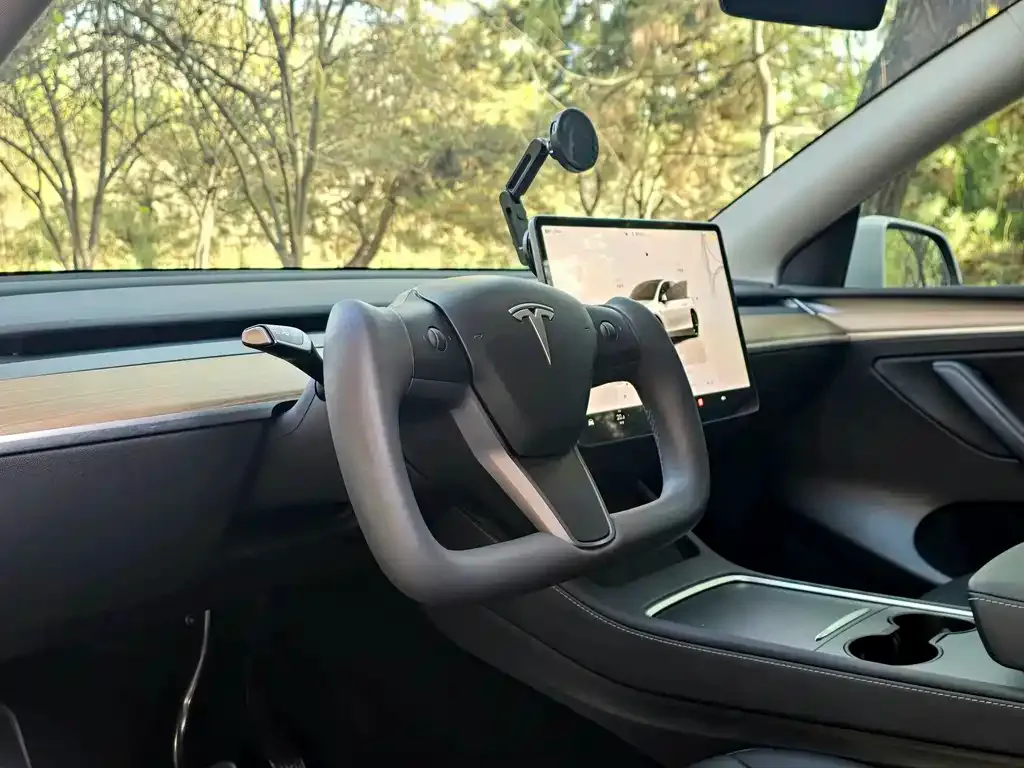 Tesla Model Y 2023 из CN, фото 9