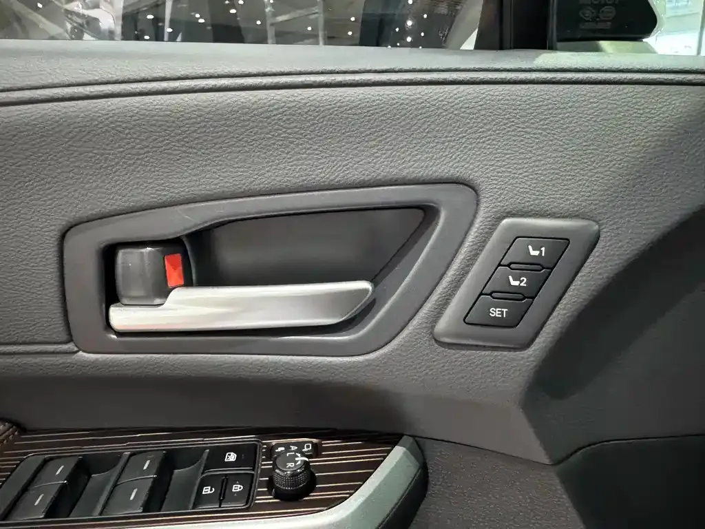 Toyota Granvia 2025 из CN, фото 6