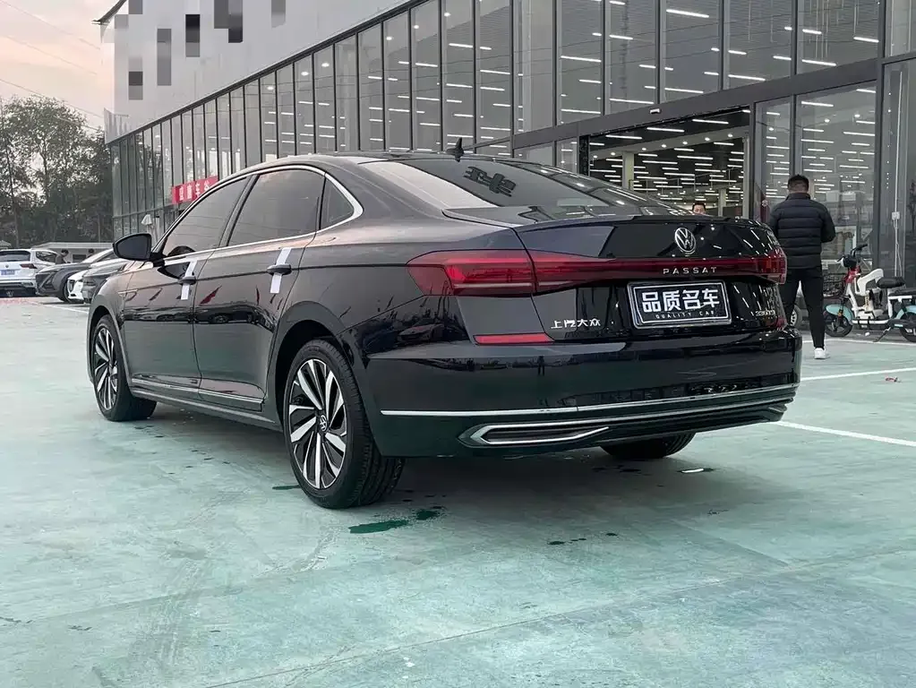 Volkswagen Passat — фото 9