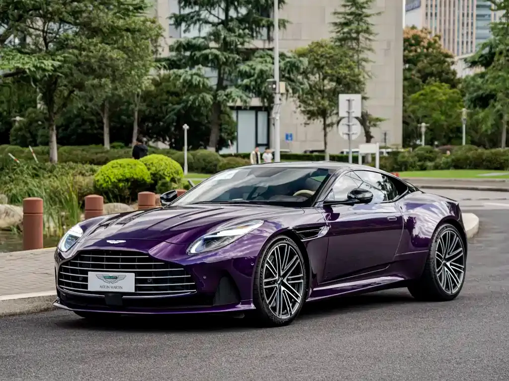 Aston Martin DB12 2024 из CN, фото 1