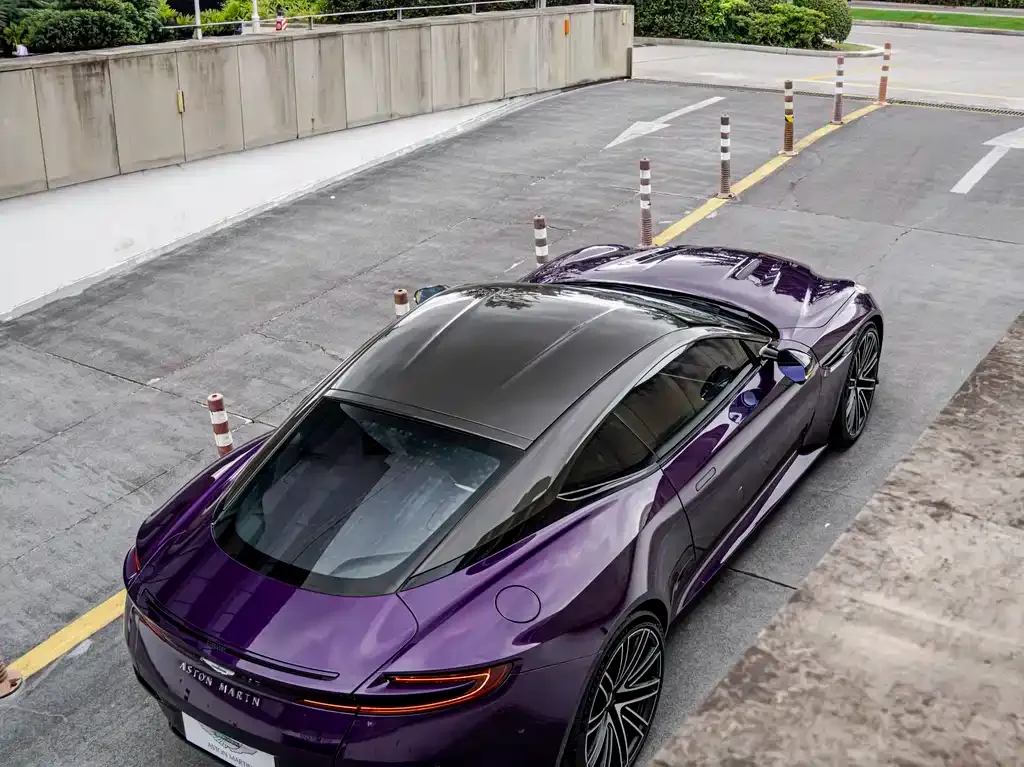 Aston Martin DB12 2024 из CN, фото 4